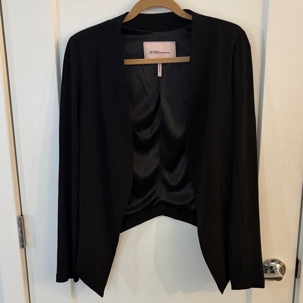 BCBGMaxAzria Women's Elegant Black Blazer
